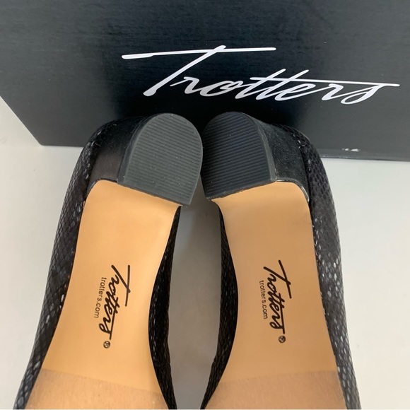 Trotters Women's Jamie Navy Snake Leather Mary Jane Pump Heels Size US 6.5 N - Picture 8 of 9